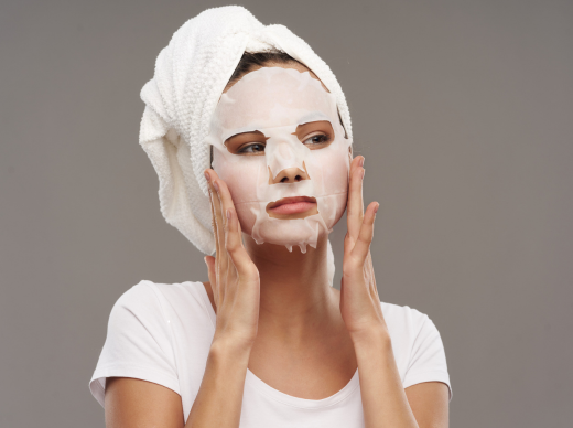 Lô thủ khi ngủ mơ thấy đắp mặt nạ Kubet77? 